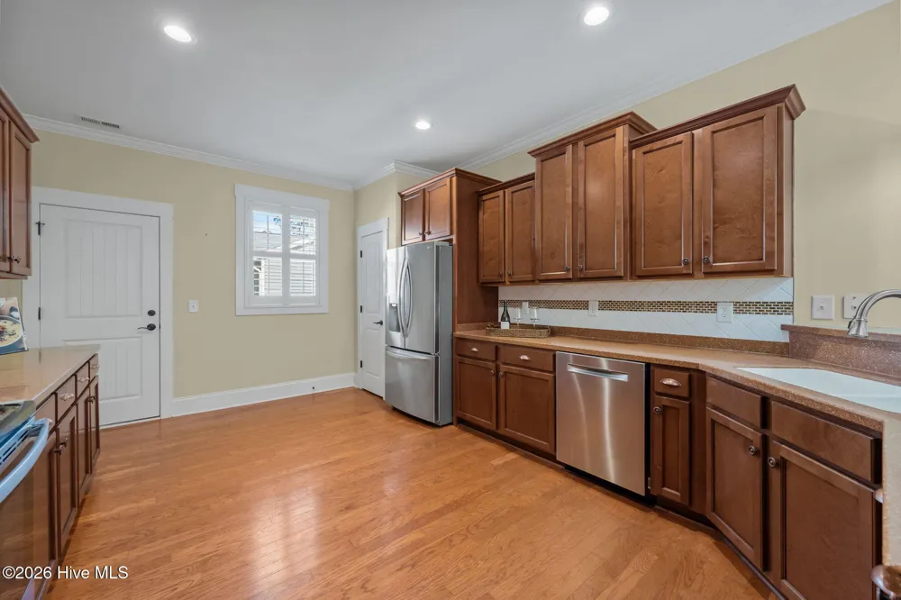 806 Wildflower Drive Holly Ridge, NC 28445