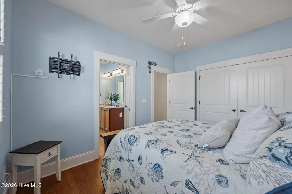 806 Wildflower Drive Holly Ridge, NC 28445