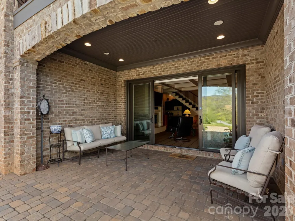 14 Golfside Court Arden, NC 28704