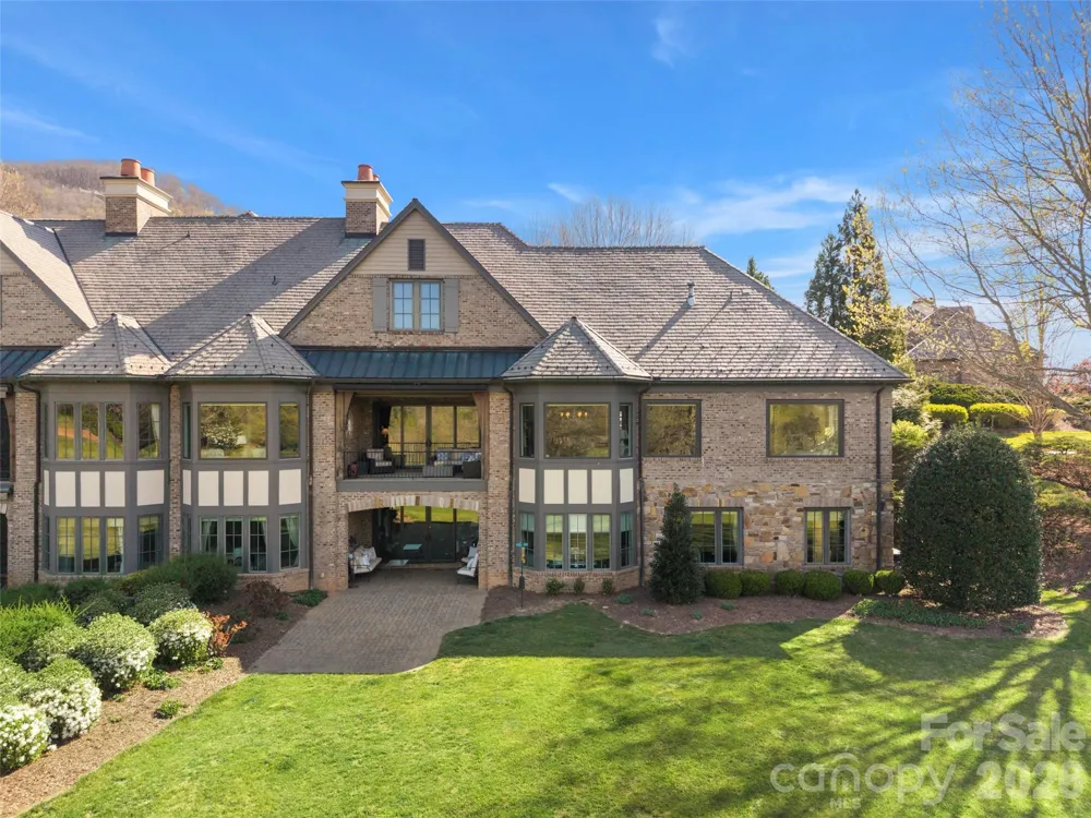 14 Golfside Court Arden, NC 28704