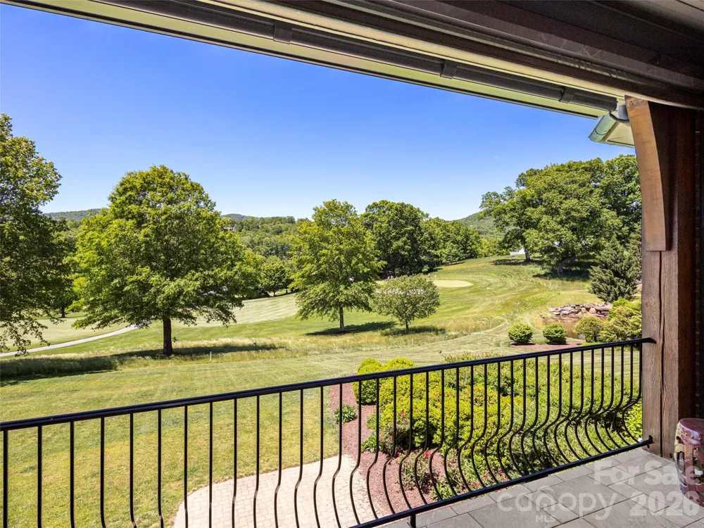 14 Golfside Court Arden, NC 28704