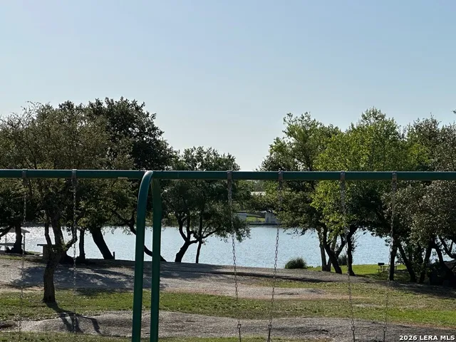 130 E WILLOW DR Granite Shoals, TX 78654