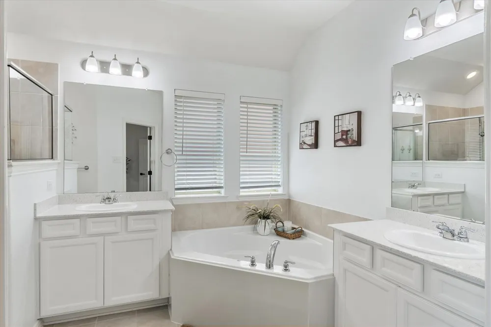 1284 Binfield Drive Forney, TX 75126