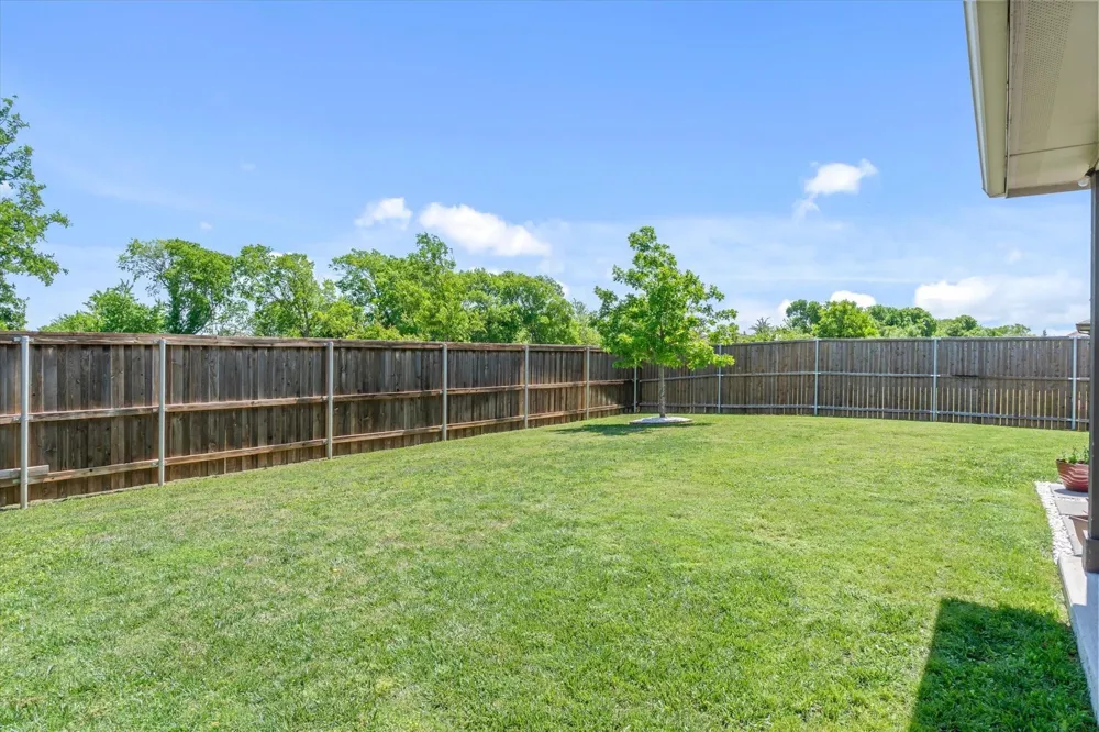 1284 Binfield Drive Forney, TX 75126