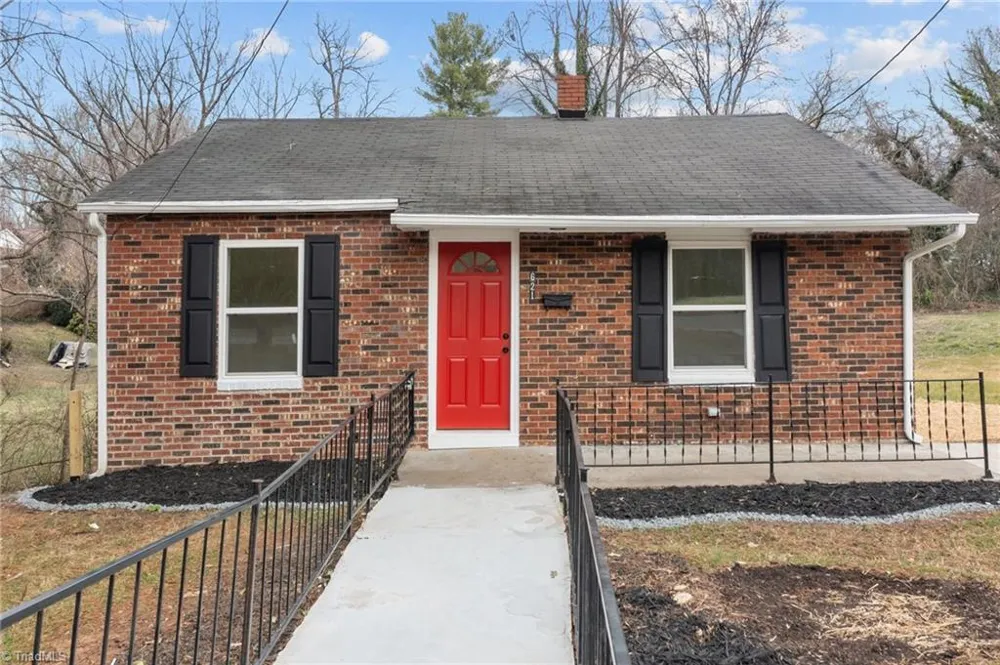 621 Sharpe Street E Statesville, NC 28677