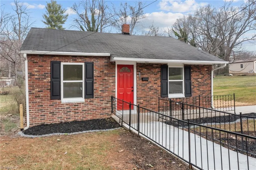 621 Sharpe Street E Statesville, NC 28677