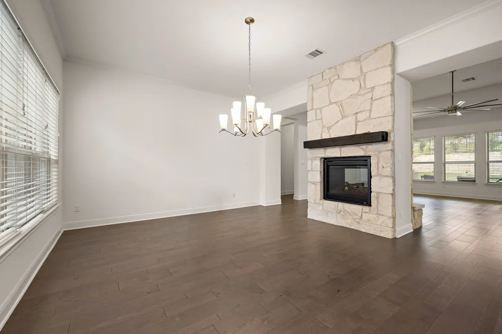 4705 Napoli Shore Drive Leander, TX 78641
