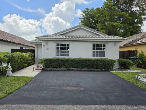 5335 SW 153rd Ave