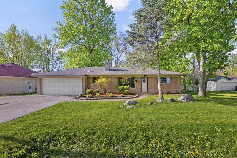 950 Gallaland Avenue Rochester Hills, MI 48307