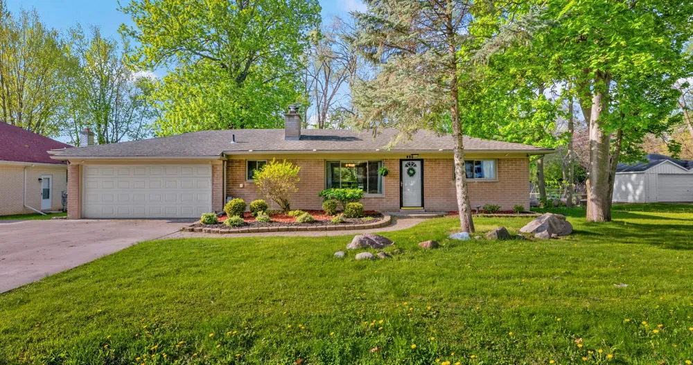 950 Gallaland Avenue Rochester Hills, MI 48307