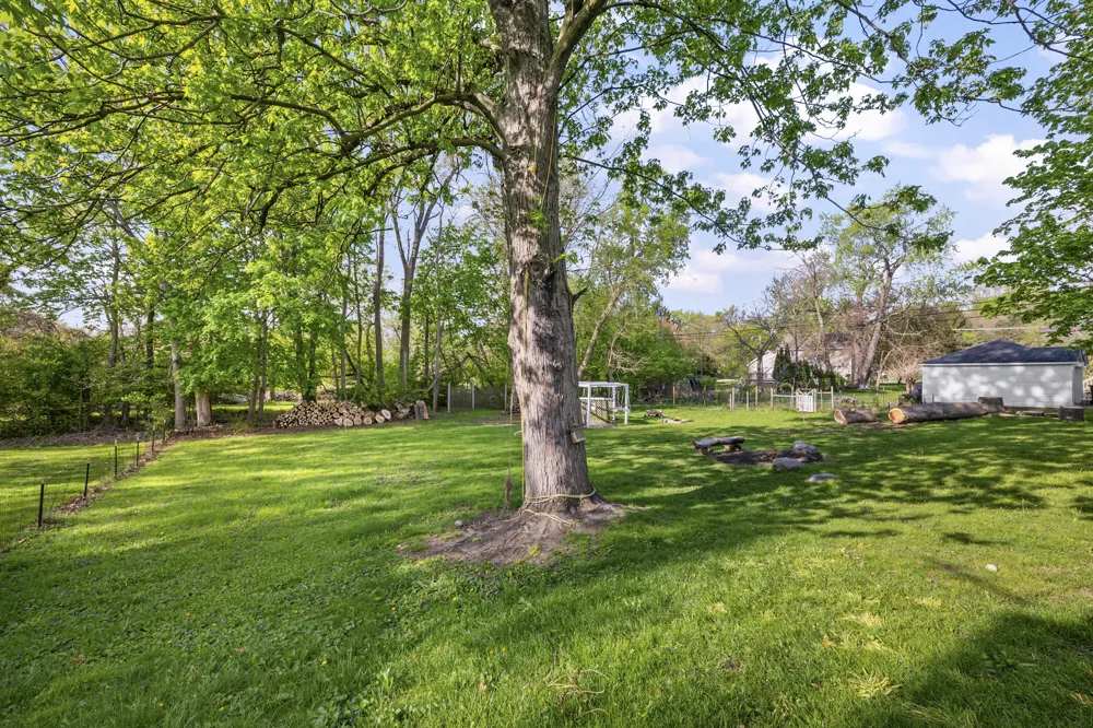 950 Gallaland Avenue Rochester Hills, MI 48307