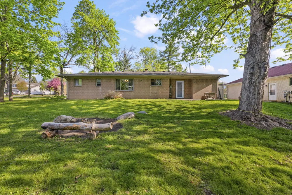 950 Gallaland Avenue Rochester Hills, MI 48307
