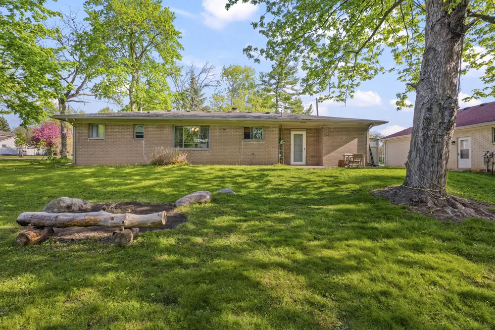 950 Gallaland Avenue Rochester Hills, MI 48307