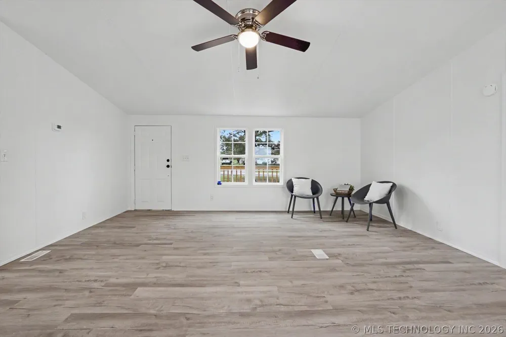 14042 S Crestview Road Oologah, OK 74053