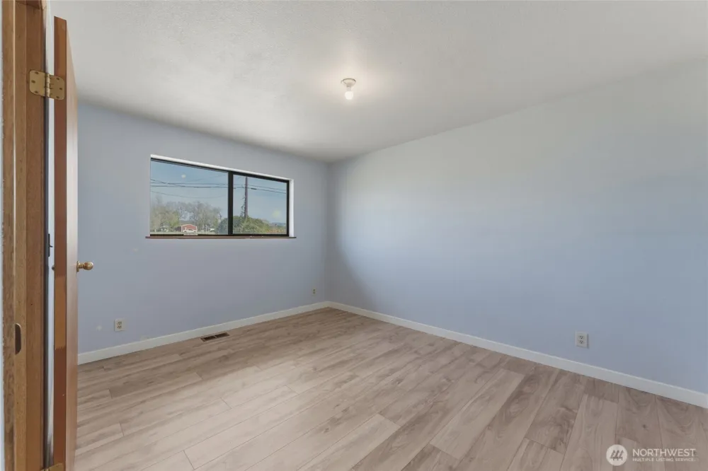 1934 S College Ave College Place, WA 99324