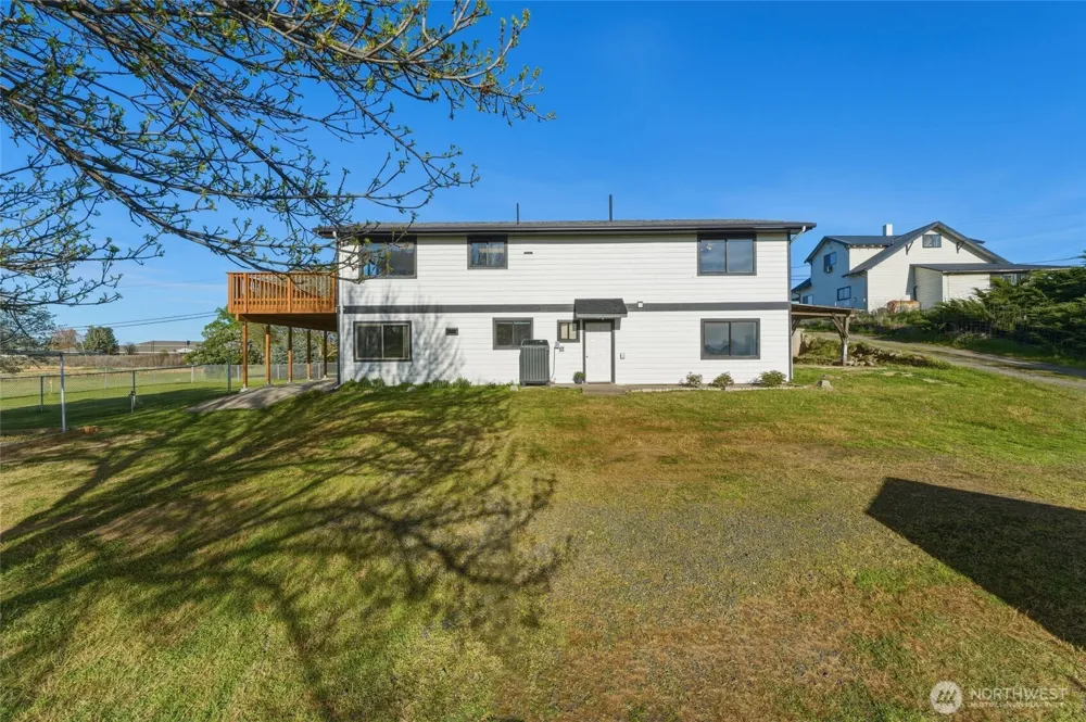 1934 S College Ave College Place, WA 99324