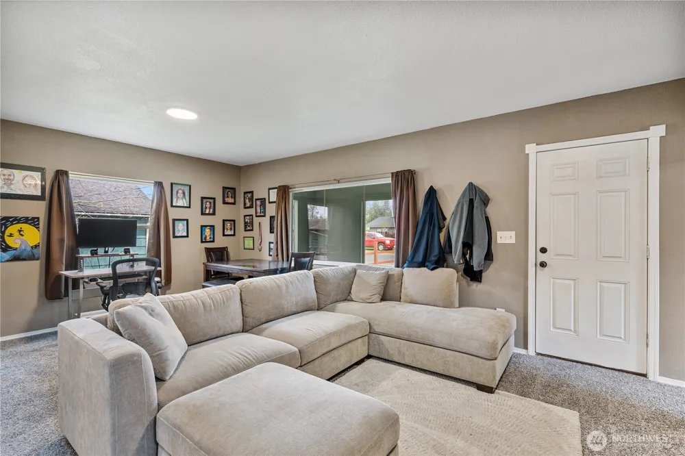 821 Marsh Avenue Centralia, WA 98531