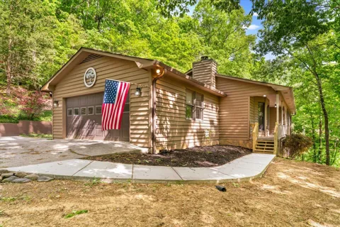 107 Van Buren Drive