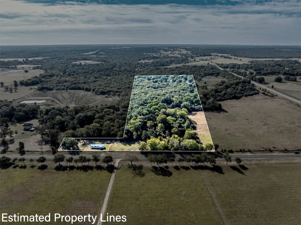 3211 FM 3403 Lincoln, TX 78948