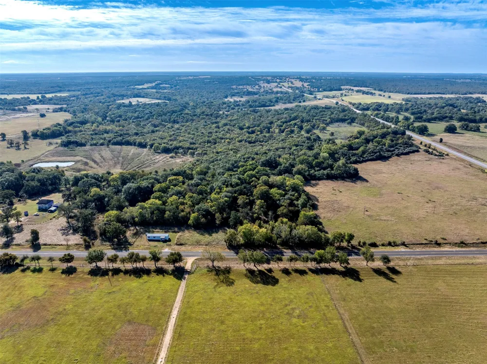 3211 FM 3403 Lincoln, TX 78948