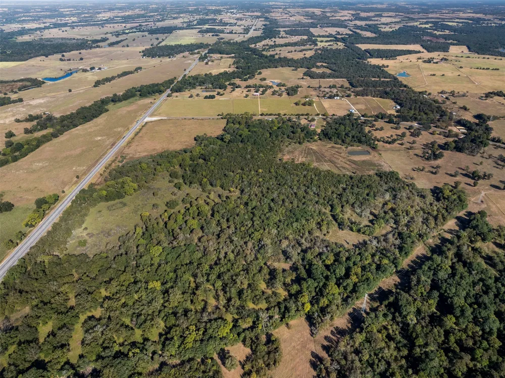 3211 FM 3403 Lincoln, TX 78948