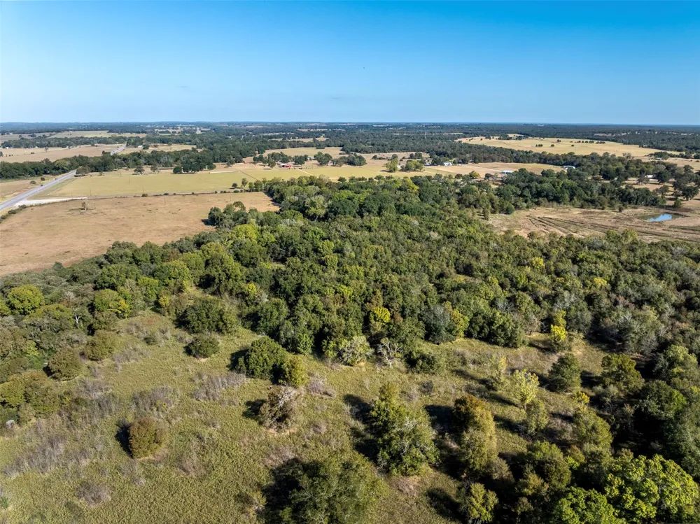 3211 FM 3403 Lincoln, TX 78948