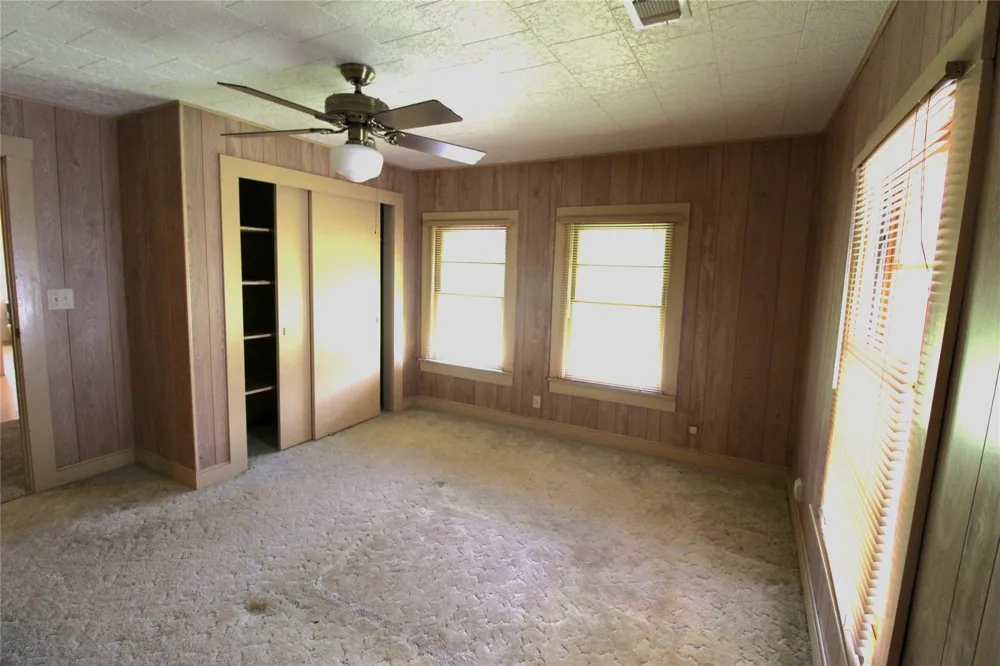 908 Paulus Street Schulenburg, TX 78956