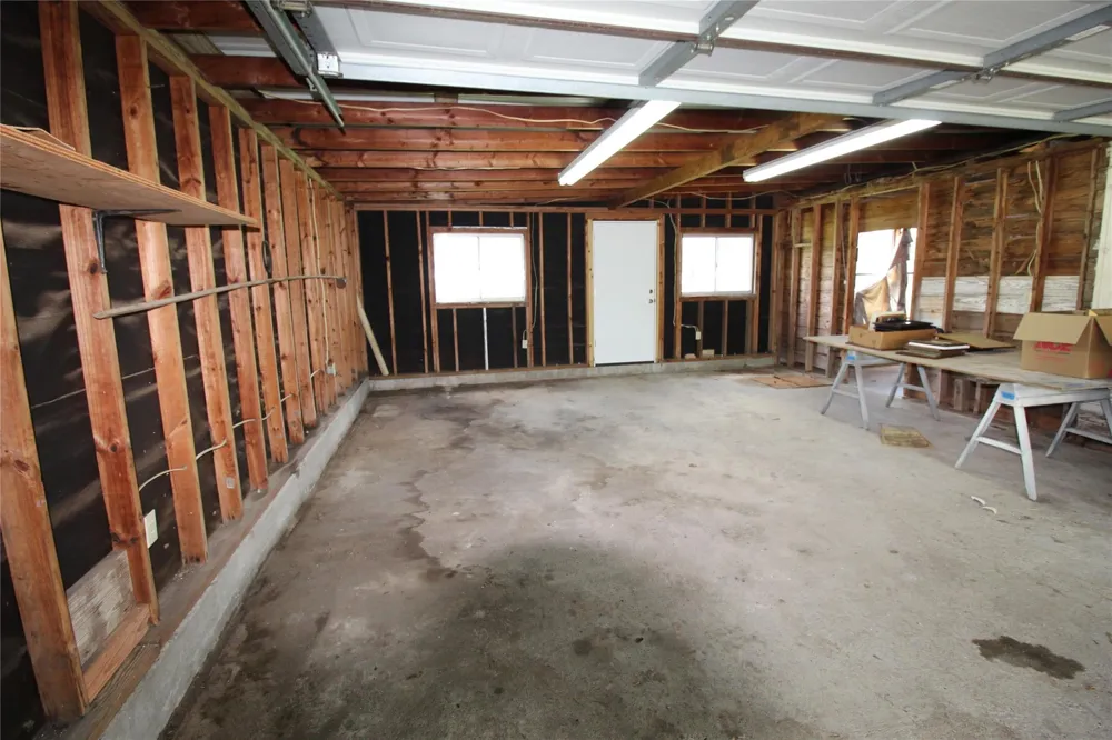 908 Paulus Street Schulenburg, TX 78956