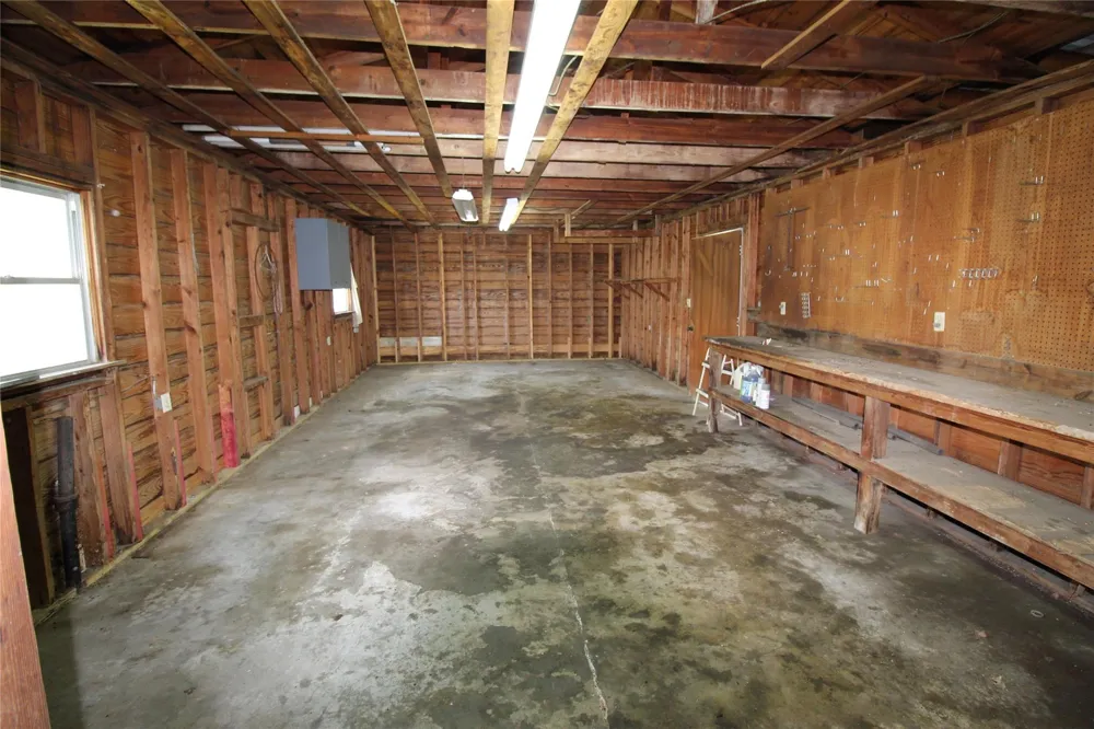 908 Paulus Street Schulenburg, TX 78956