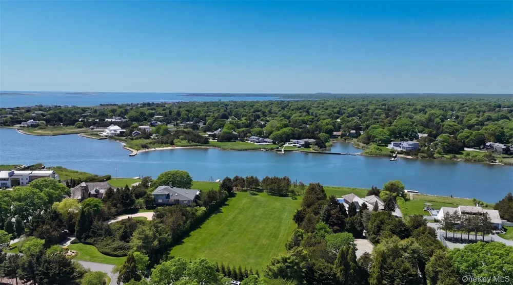 11A Pine Tree Lane Westhampton, NY 11977