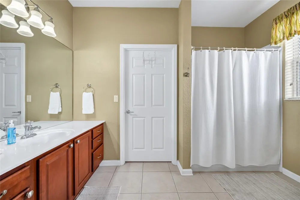 4114 BREAKVIEW DR DRIVE #10602 Orlando, FL 32819
