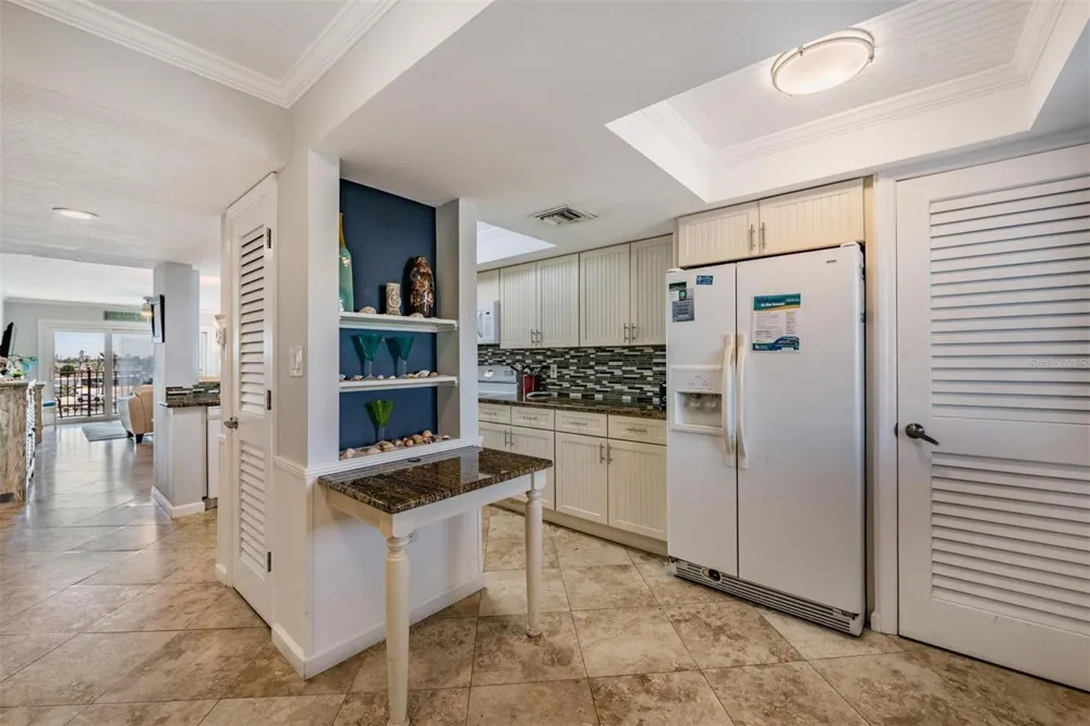 7435 BAYSHORE DRIVE #303 Treasure Island, FL 33706
