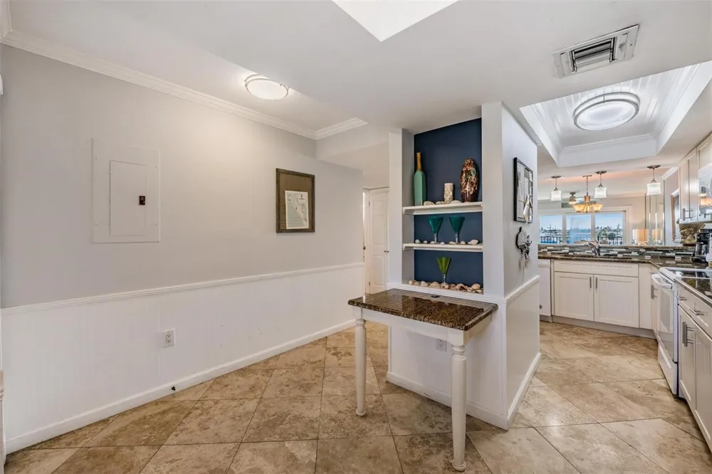 7435 BAYSHORE DRIVE #303 Treasure Island, FL 33706