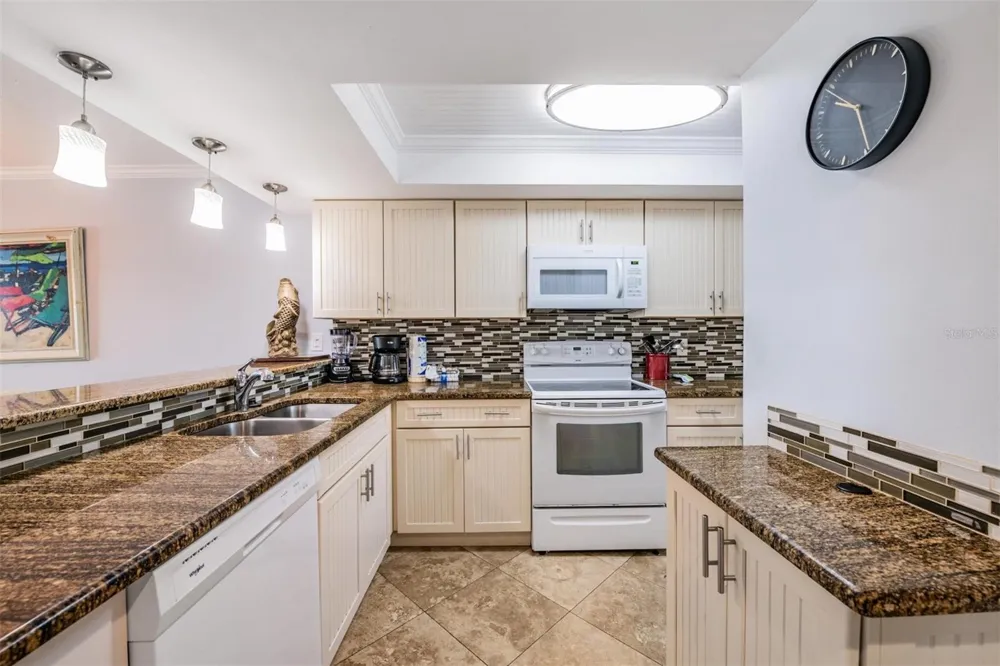 7435 BAYSHORE DRIVE #303 Treasure Island, FL 33706