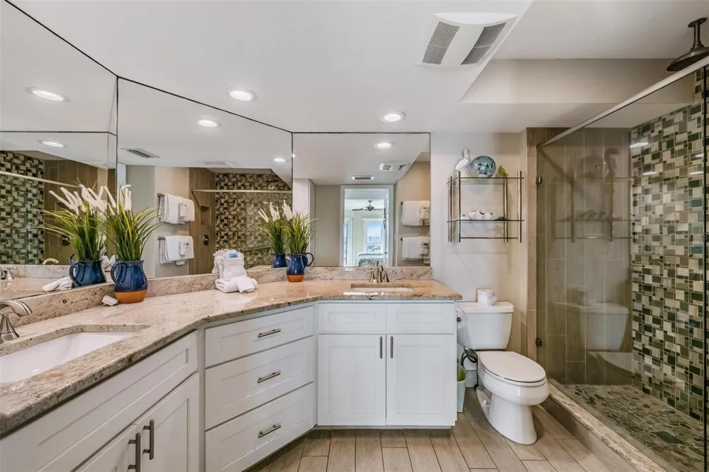 7435 BAYSHORE DRIVE #303 Treasure Island, FL 33706