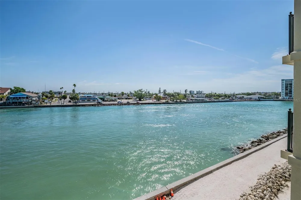 7435 BAYSHORE DRIVE #303 Treasure Island, FL 33706