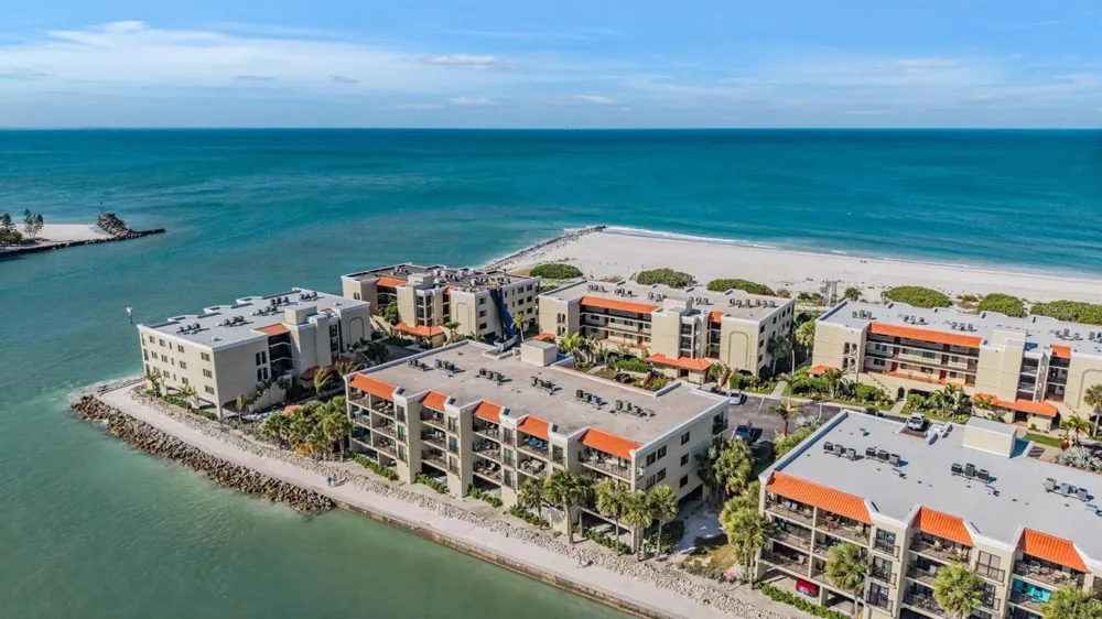 7435 BAYSHORE DRIVE #303 Treasure Island, FL 33706