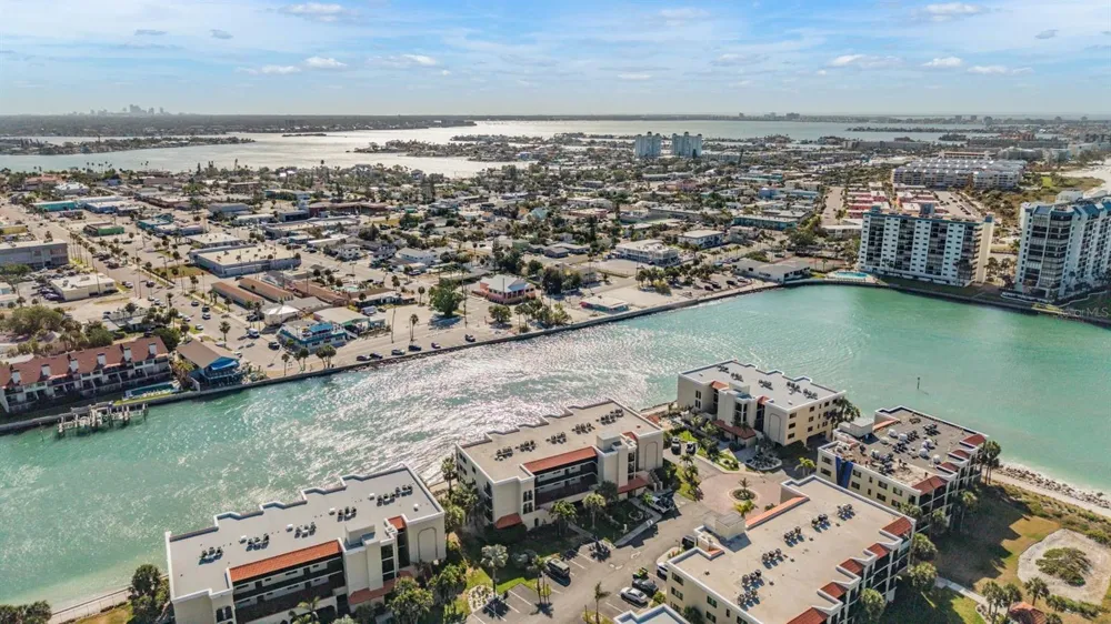 7435 BAYSHORE DRIVE #303 Treasure Island, FL 33706