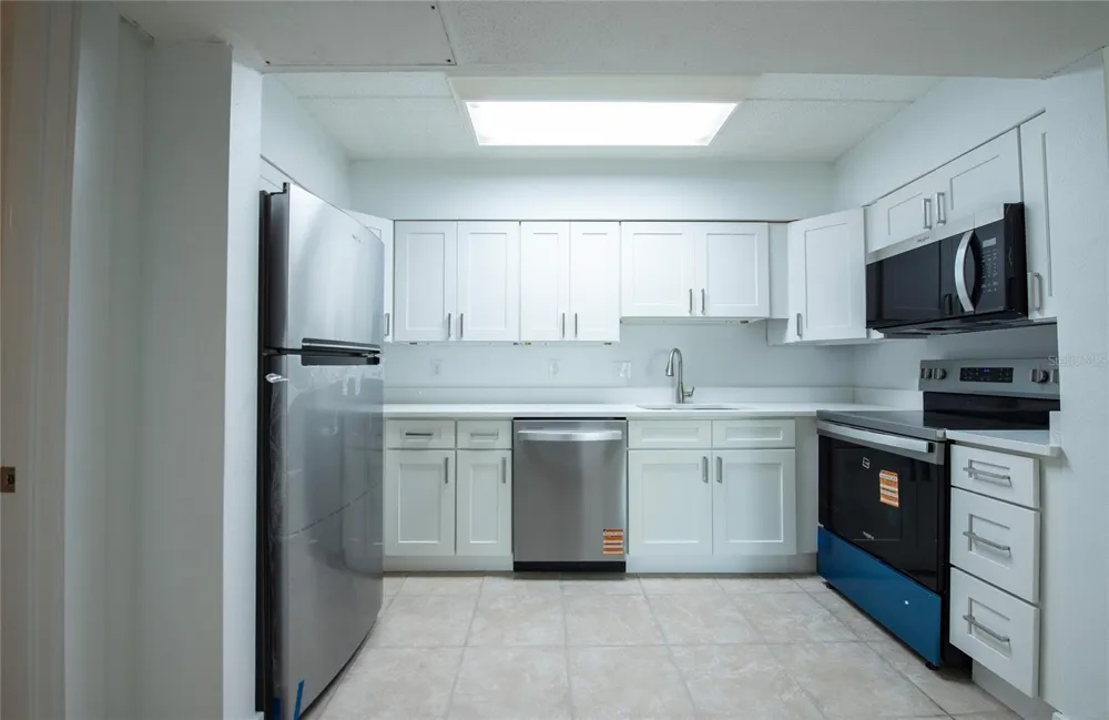 10365 PARADISE BOULEVARD #9 Treasure Island, FL 33706