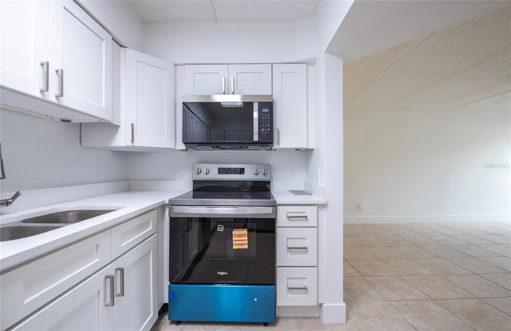 10365 PARADISE BOULEVARD #9 Treasure Island, FL 33706
