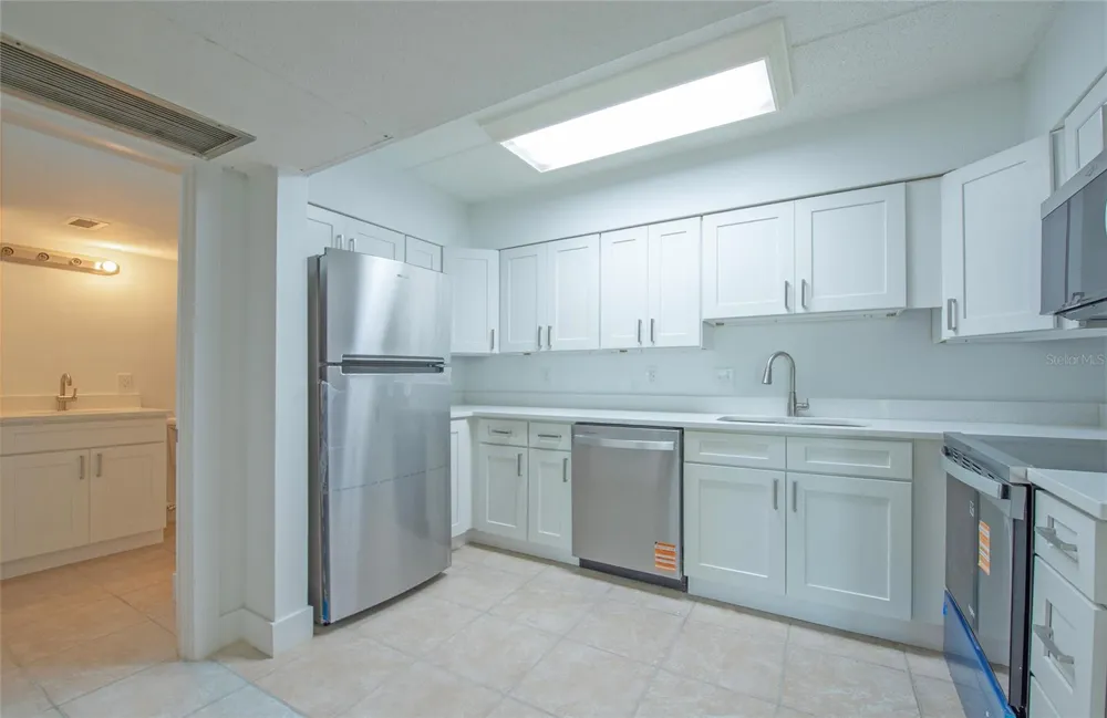10365 PARADISE BOULEVARD #9 Treasure Island, FL 33706