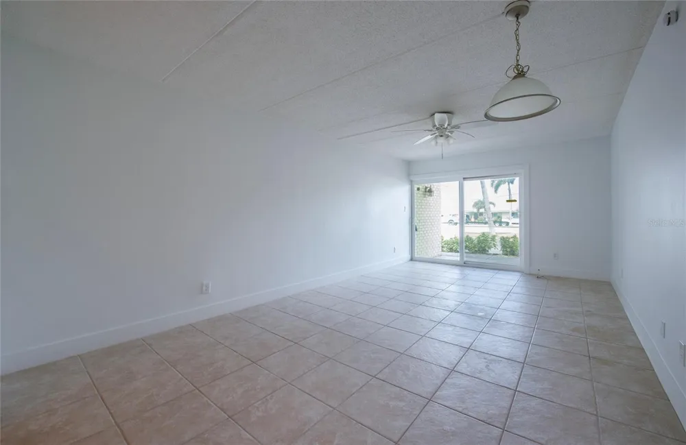 10365 PARADISE BOULEVARD #9 Treasure Island, FL 33706