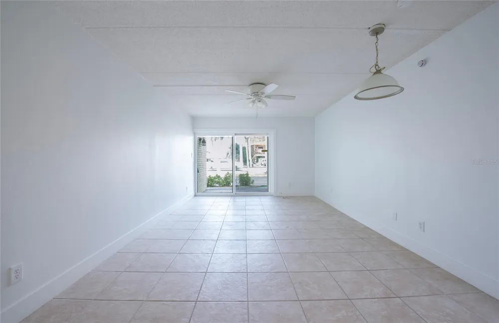 10365 PARADISE BOULEVARD #9 Treasure Island, FL 33706