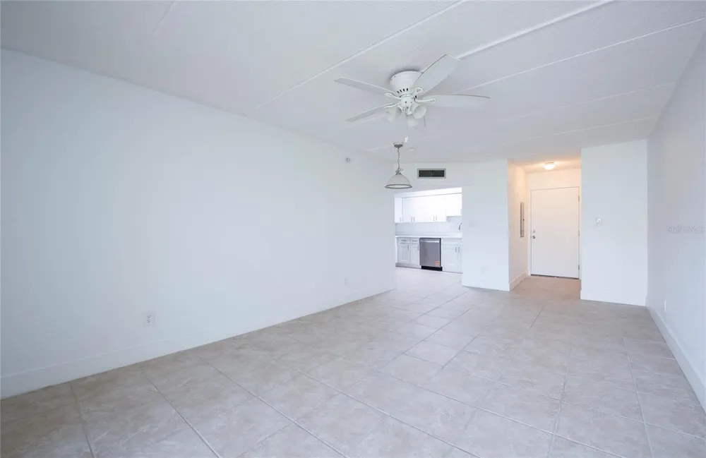 10365 PARADISE BOULEVARD #9 Treasure Island, FL 33706