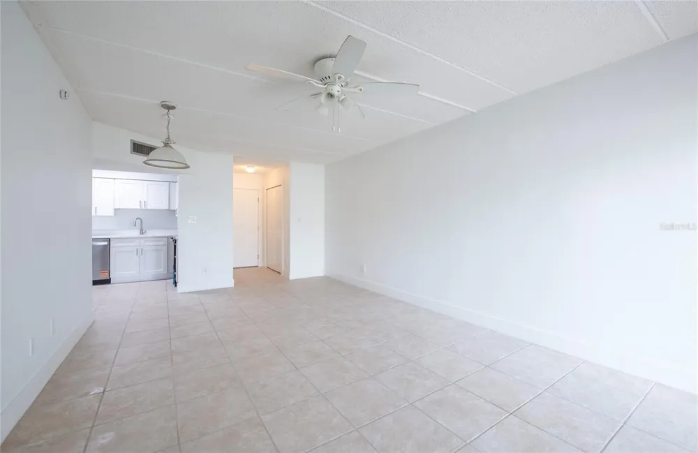 10365 PARADISE BOULEVARD #9 Treasure Island, FL 33706