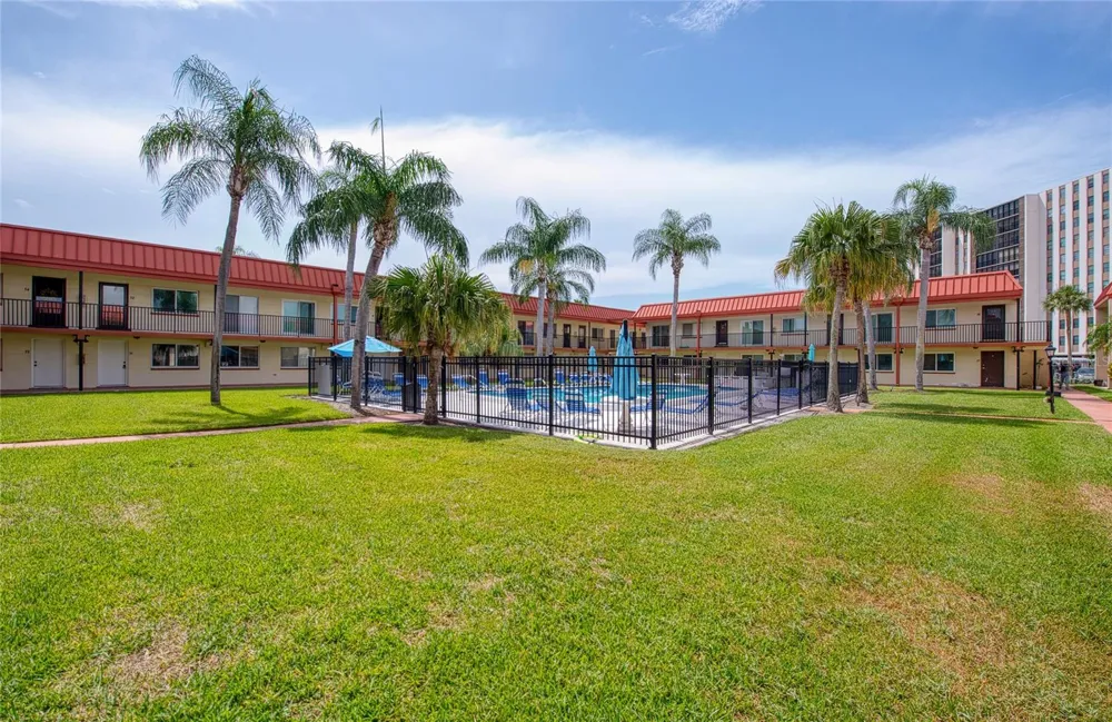 10365 PARADISE BOULEVARD #9 Treasure Island, FL 33706