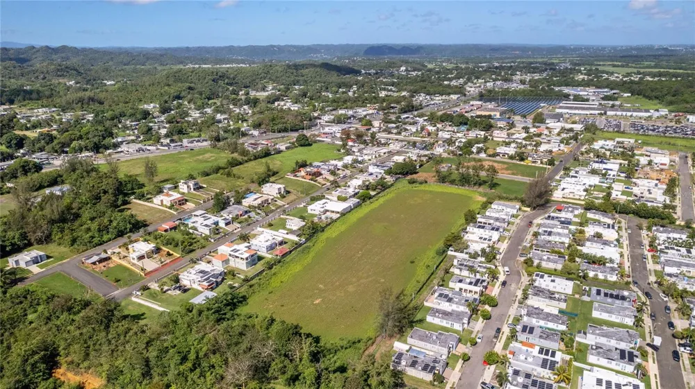 682 SANTANA ROAD Arecibo, PR 00612