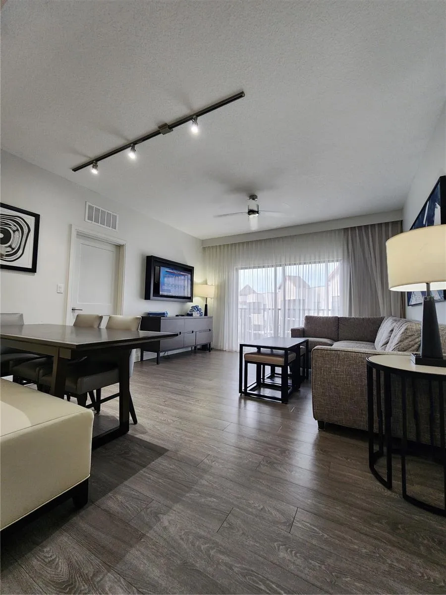 14501 GROVE RESORT AVENUE #3737 Winter Garden, FL 34787
