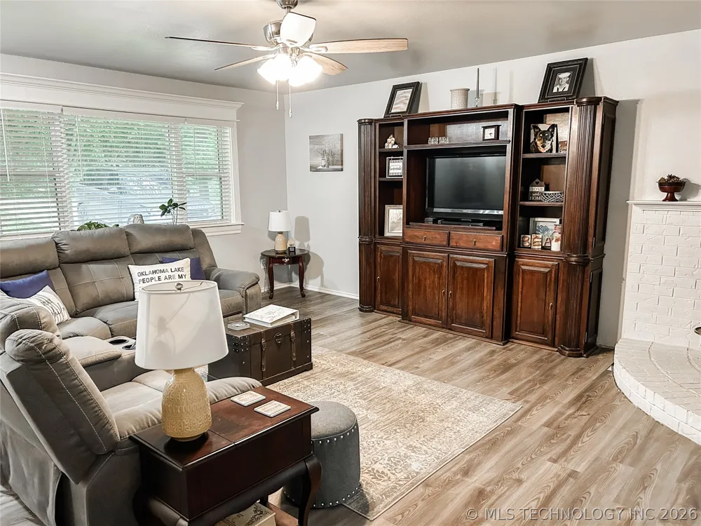 115411 S 4192 ROAD Checotah, OK 74426