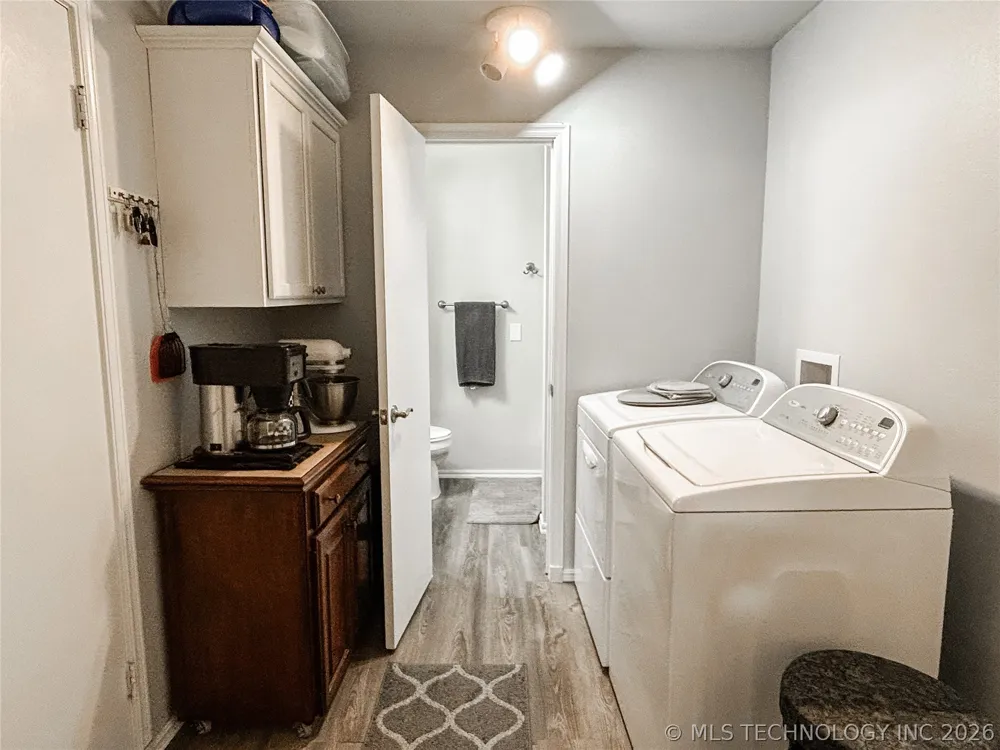 115411 S 4192 ROAD Checotah, OK 74426